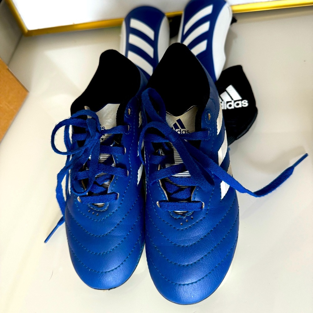 ADIDAS Kids Unisex Cleats.